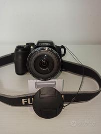 Macchina fotografica Fujifilm Finepix S-8500