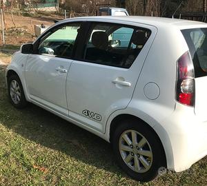Dahiatsu sirion 4 wd
