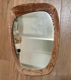 Design Scandinavo. Specchio Vittsjö Möbel.