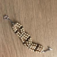 Bracciale con perle bigiotteria