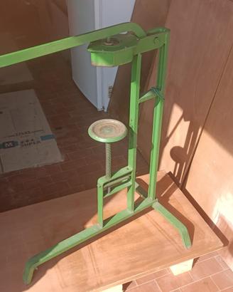Tappatrice manuale vintage a colonna per vino – ta