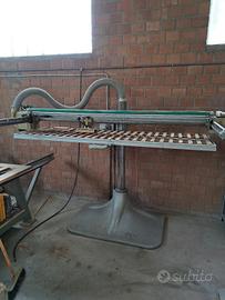 Carteggiatrice a nastro