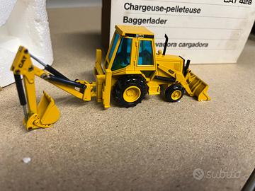 Modellino caterpillar in metallo Cat 428