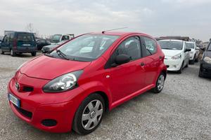 Toyota Aygo 1.0 12V VVT-i 5 porte Sol