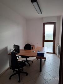 Stanza uso professionale - Elmas
