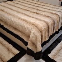coperta in pelliccia coordinate con tappeti