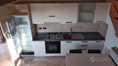Splendida Cucina Lineare 3,30m - Come Nuova -