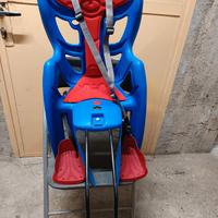 seggiolino bimbo per bici. Max 22 kg.