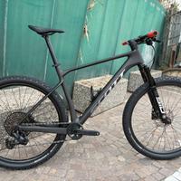 SCOTT SCALE 2025 carbon SUPERMOD 🚀