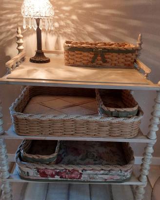 Etagere francese,a 3 ripiani in legno
