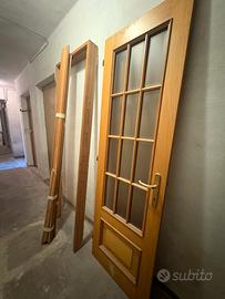 Porte in legno da interno comprese di telaio