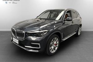 BMW X5 xdrive40d mhev 48V xLine auto