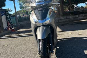 Honda sh 300 sport
