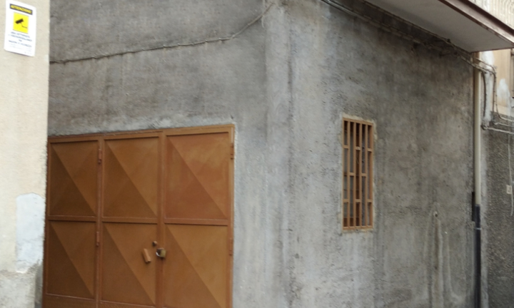 Paternò - garage per scooter