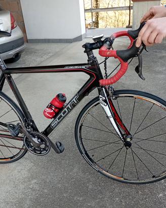 Bici da corsa  Scott accessoriata