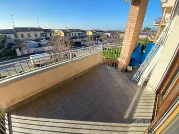 Appartamento di 115 m² con più di 5 locali e box a