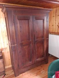 Armadio doppio corpo piemontese in noce