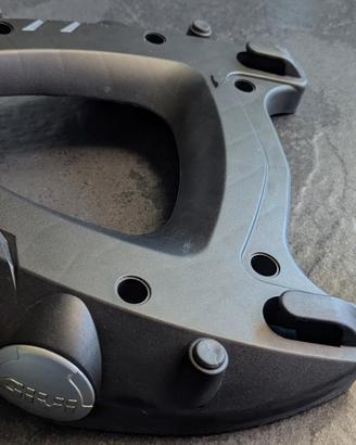 Monorack GIVI Piastra Monokey bauletto moto