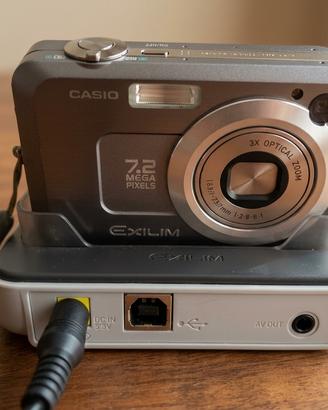 Casio Exilim EX-Z750 + Docking Station