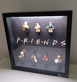 Minifigure Lego Friends dal set 21319 Central Perk