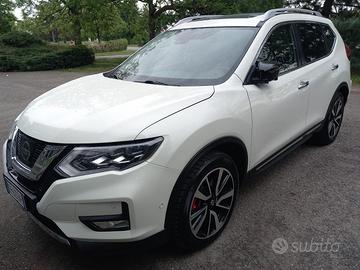 Nissan X-Trail Tekna 4WD 7 Posti - Cambio CVT Nuov