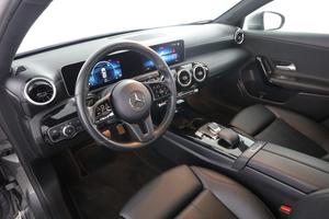 MERCEDES-BENZ A 180 A 180 d Automatic Business E