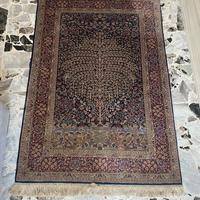 Tappeto orientale annodato a mano