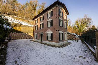 VILLA SINGOLA A MONTE SAN PIETRO