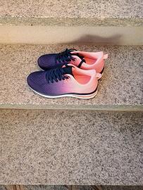 Scarpe da ginnastica N. 39 nuove