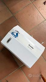 Dispenser sapone e asciugamani