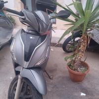 Kymco People S 50/4 tempi con bauletto 