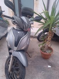 Kymco People S 50/4 tempi con bauletto 