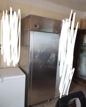 FRIGORIFERO INOX PROFESSIONALE VERTICALE 700 L
