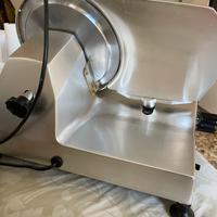 affettatrice elettrica