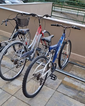 biciclette da riparare o per  ricambi 