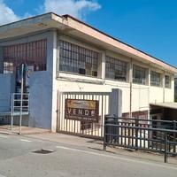 Palazzina due livelli con parcheggio