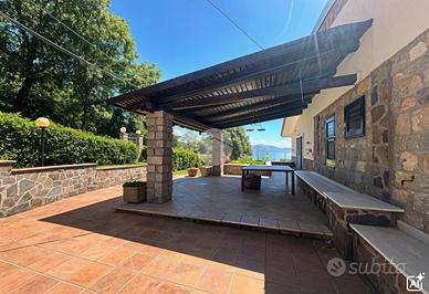 VILLA SINGOLA A SAN GIOVANNI A PIRO