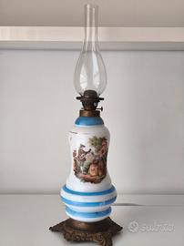 Antica Lampada ad olio 