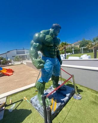 Scultura Hulk 2.5 metri 