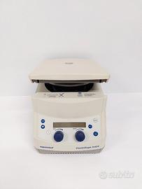 Microcentrifuga Eppendorf 5424