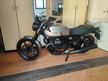 Moto Guzzi V7 850 Stone - anno 2024 - Unico propri