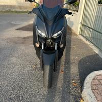 Yamaha X max 300