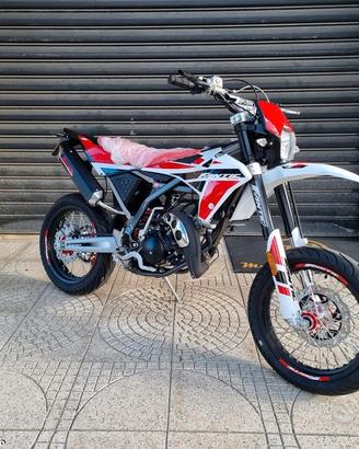 Fantic Motard 50 XM PERFORMANCE 2 Tempi Bianca