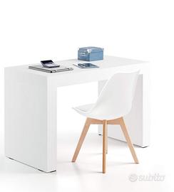 Scrivania e Sedia da Ufficio 