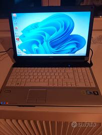 notebook  fujitsu  i5 win 7