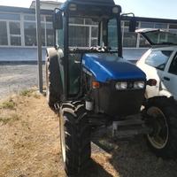 Trattore Frutteto New Holland 75 Cavalli Cabina