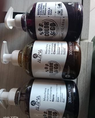 maschera per capelli nutriente colorata  