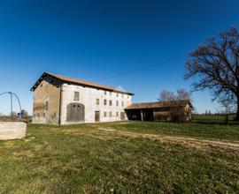 CASA INDIPENDENTE A CORREGGIO