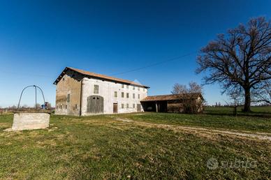 CASA INDIPENDENTE A CORREGGIO