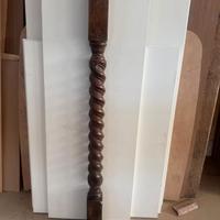 Colonnine in legno tinta noce (n.44) per balaustra